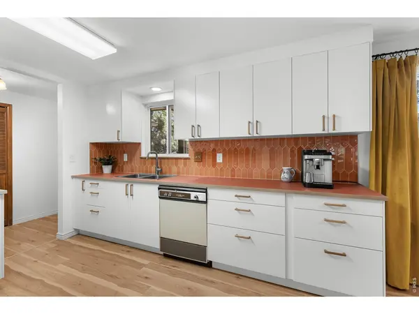 1692 Geneva, Longmont, CO 80503