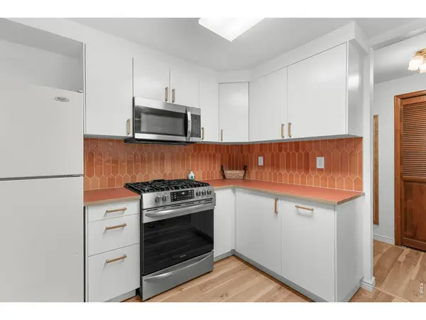 1692 Geneva, Longmont, CO 80503