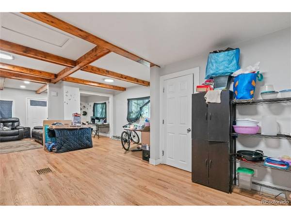 4992 Grove, Denver, CO 80221