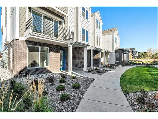 888 S Valentia #10-104, Denver, CO 80247