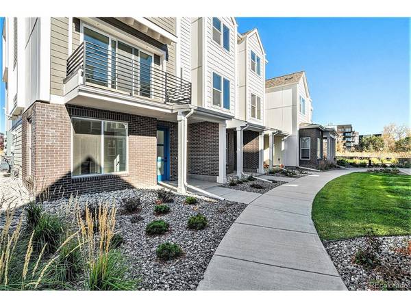 888 S Valentia #10-104, Denver, CO 80247