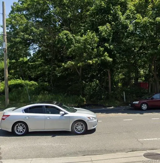Mastic RD, Mastic Beach, NY 11951