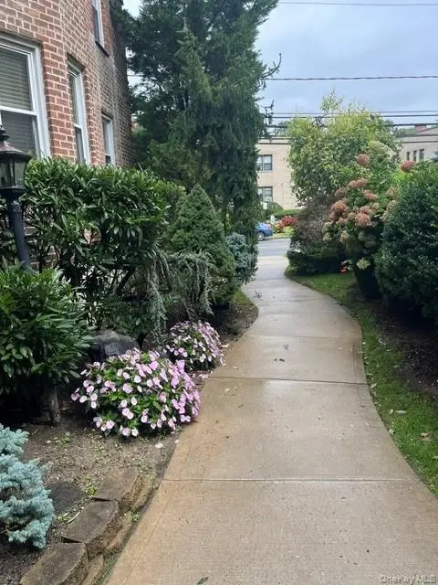 291 Cedarhurst AVE #K4, Cedarhurst, NY 11516