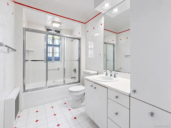 57 Bay Ridge Pkwy, Brooklyn, NY 11209