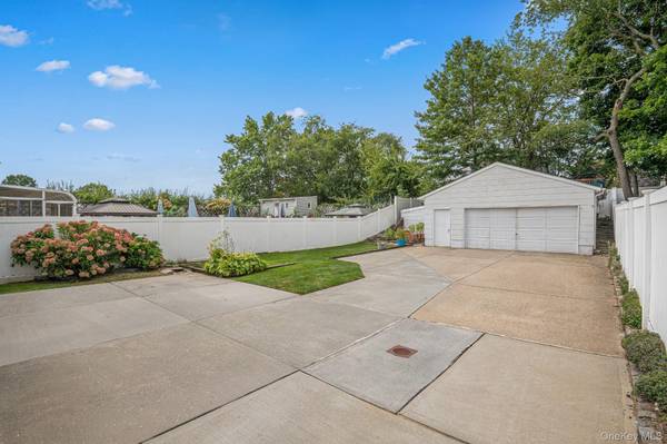 364 Nassau Boulevard, West Hempstead, NY 11552