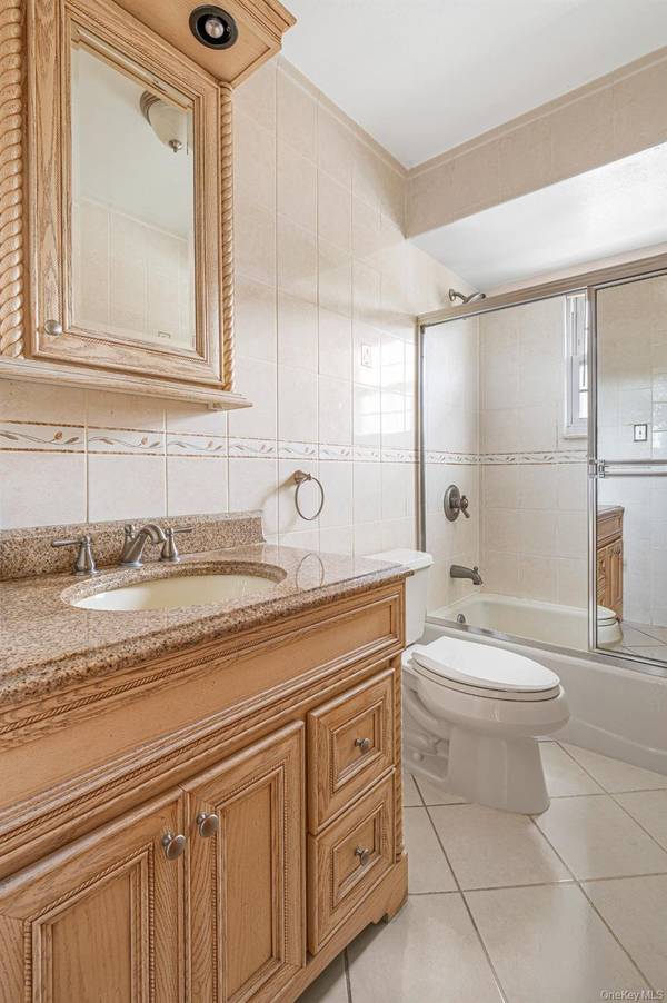 364 Nassau Boulevard, West Hempstead, NY 11552