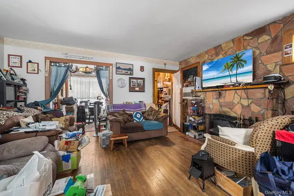 12607 7th AVE, College Point, NY 11356