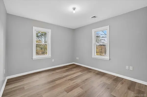 77 Randall ST #B, Florida, NY 10921