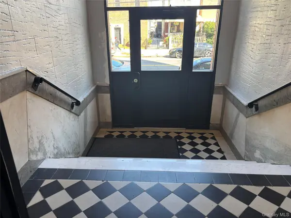 109-18 Lefferts BLVD #C6, South Ozone Park, NY 11420