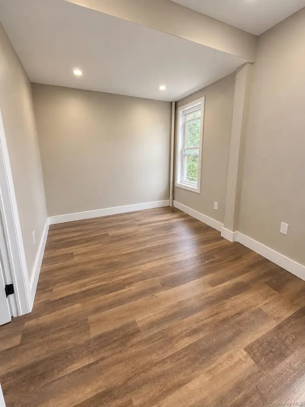 25 Marconi PL, Brooklyn, NY 11233