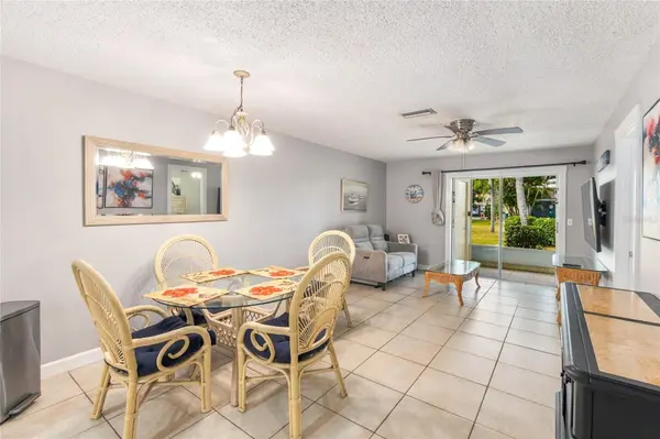 676 PARK CIR, Bradenton, FL 34207