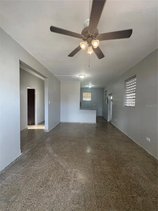 15-P SABANA DEL PALMAR, Bayamon, PR 00957