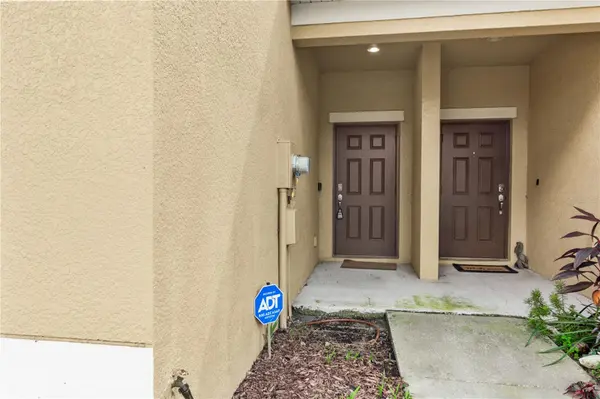 2011 HAWKS VIEW DR, Ruskin, FL 33570