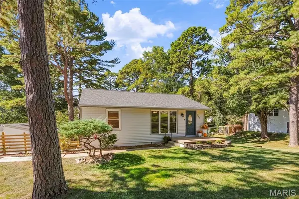 731 Beverly Ann DR, Fenton, MO 63026