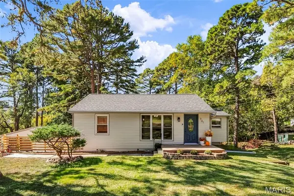 731 Beverly Ann DR, Fenton, MO 63026