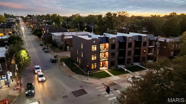 4302 Arsenal ST, St Louis, MO 63116