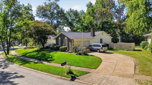 765 Penny CT, Ballwin, MO 63011