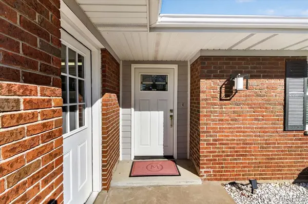 927 Country Haven DR, Imperial, MO 63052