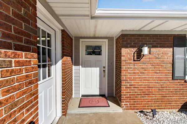 927 Country Haven DR, Imperial, MO 63052