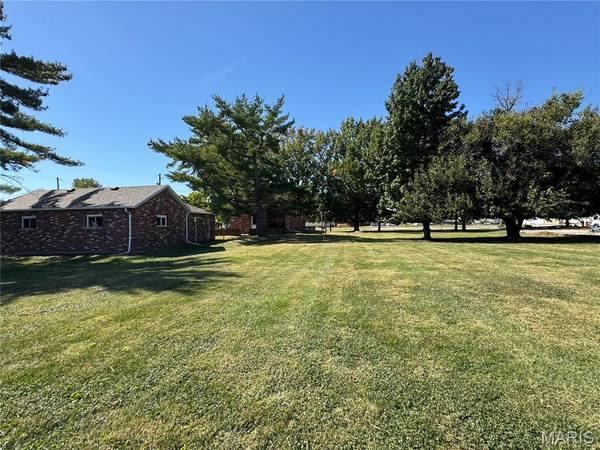 401 Springfield RD, Gillespie, IL 62033