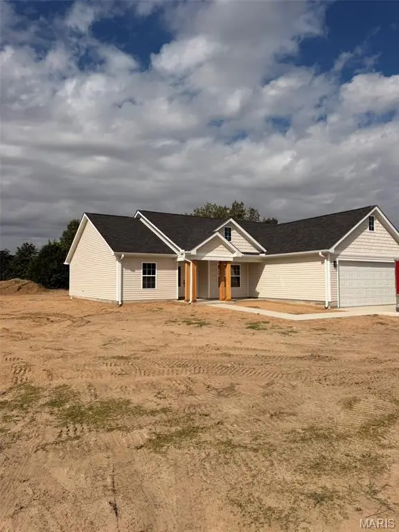9 Perry DR, Benton, MO 63736