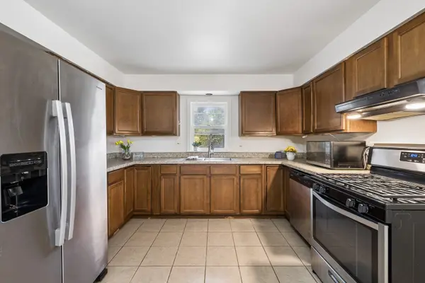 9507 Alden RD, Harvard, IL 60033