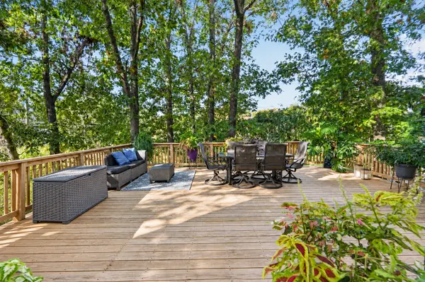 9240 S 83rd AVE, Hickory Hills, IL 60457