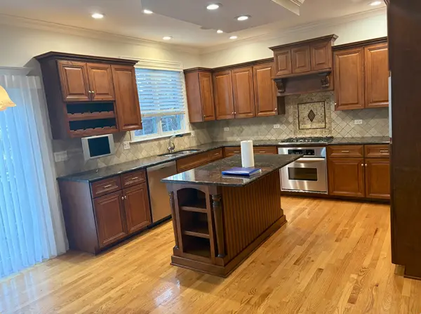 1127 Gilbert AVE #1127, Downers Grove, IL 60515