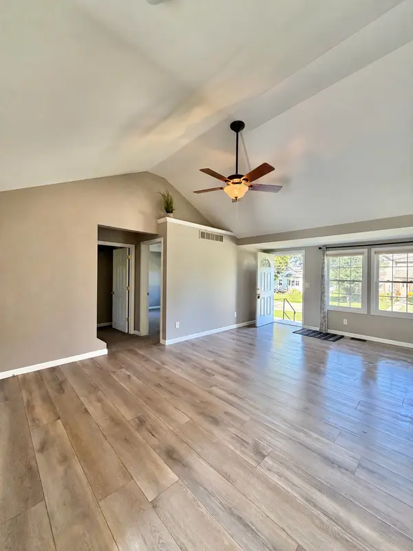 320 E Elm ST, Sycamore, IL 60178