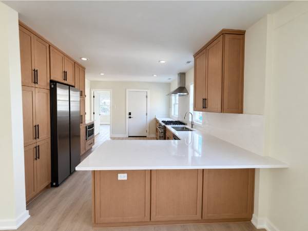 4914 N Monitor AVE #2, Chicago, IL 60630