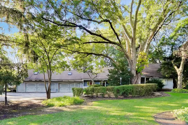 5280 Old Plum Grove RD, Palatine, IL 60067