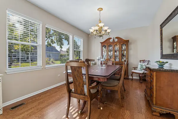 21305 HIDDEN LAKE CT #21305, Crest Hill, IL 60403