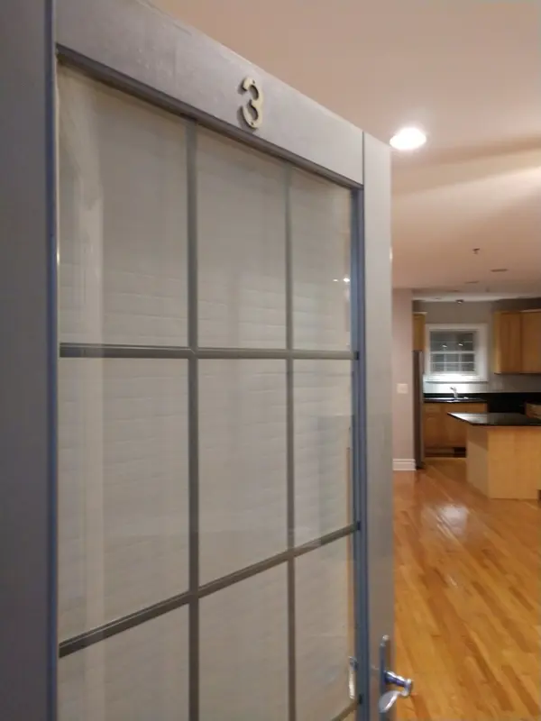 817 Chicago AVE #3, Evanston, IL 60202