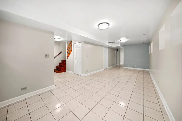 3637 W Oakdale AVE #G, Chicago, IL 60618