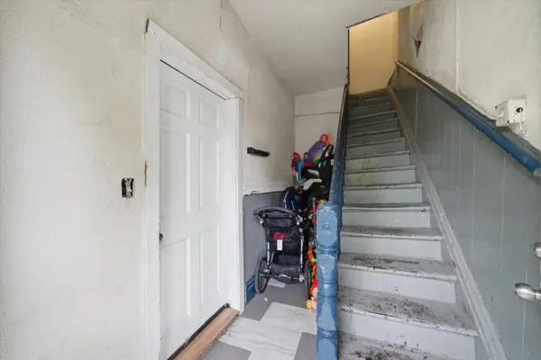 8914 S Exchange AVE, Chicago, IL 60617