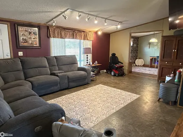 1601 310th ST, Eddyville, IA 52553