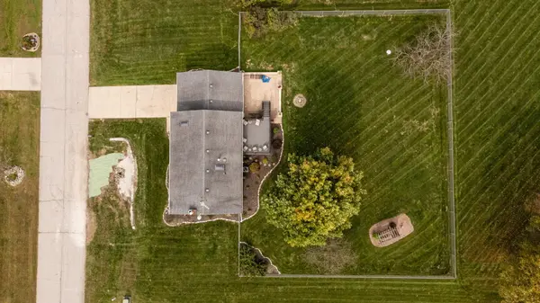 427 Northfield Lane, Valparaiso, IN 46383