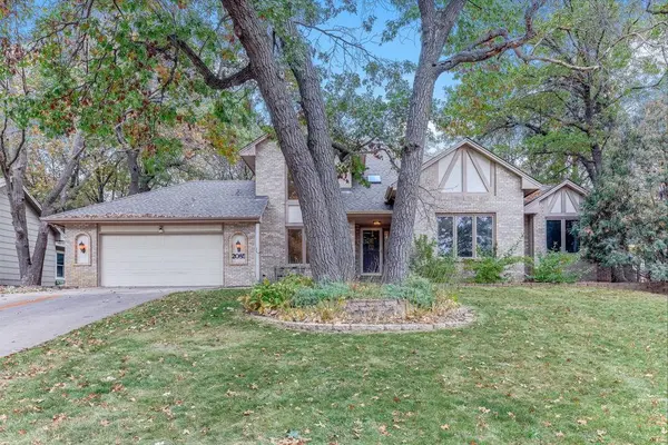 2085 128th AVE NW, Coon Rapids, MN 55448