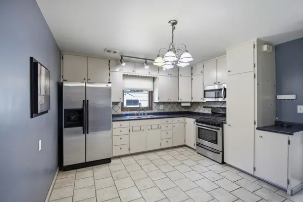 1600 16th AVE SW, Austin, MN 55912