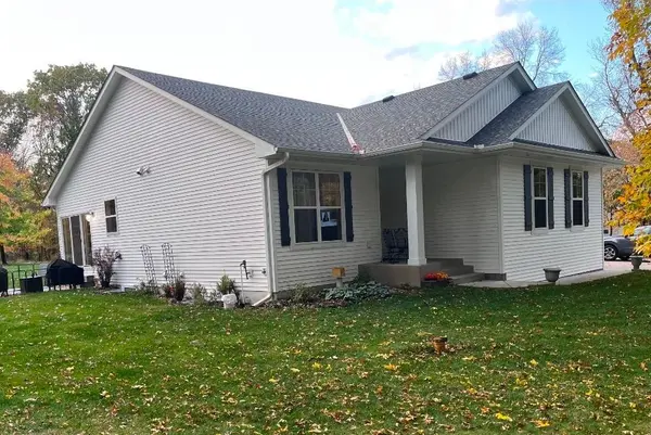 3415 Ten Oaks ST S, Cambridge, MN 55008