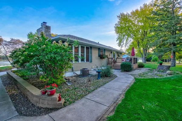 1416 County Road K, New Richmond, WI 54017