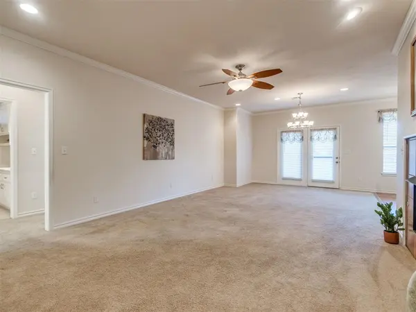 1311 N Canyon WAY, Guthrie, OK 73044