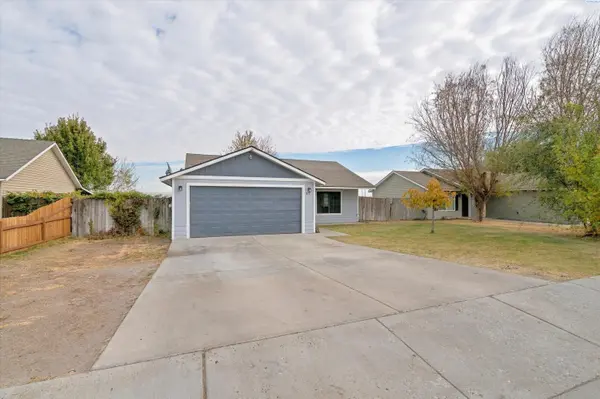 815 Madrona Ave, Pasco, WA 99301