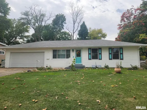 214 COLUMBIA ST, Macomb, IL 61455