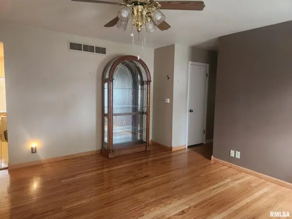 214 COLUMBIA ST, Macomb, IL 61455