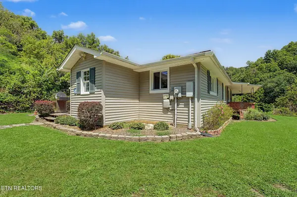 136 Bear Hollow Rd, Bristol, TN 37620