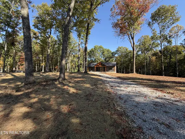 535 Rusty Spur Rd, Jamestown, TN 38556