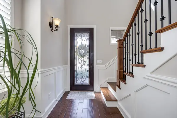 900 Silkwood Cir, Nashville, TN 37221