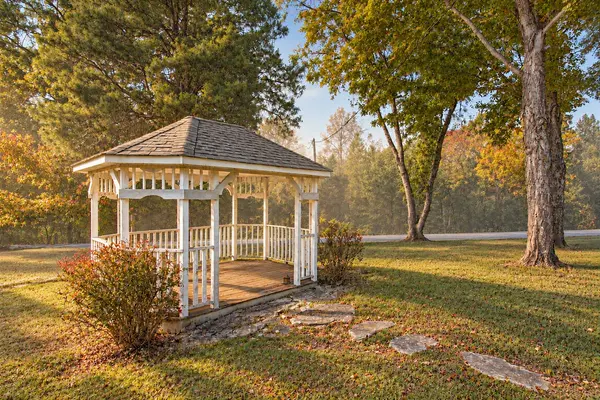 1870 Rock Church Road, Charlotte, TN 37036