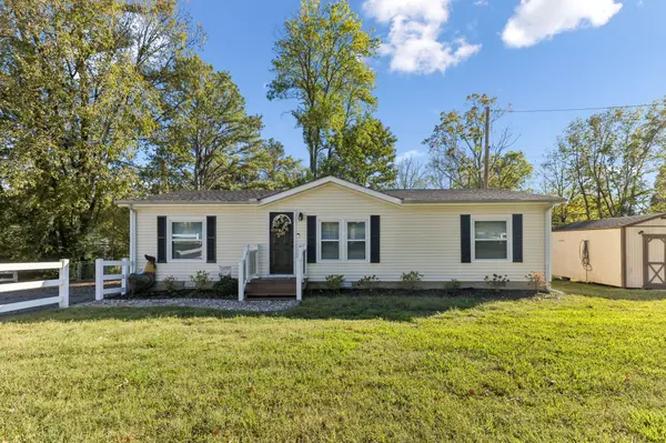 118 E Elm St, Ashland City, TN 37015